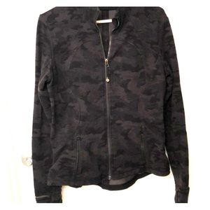 Lululemon define jacket size 12